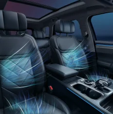 J7 Interior 10